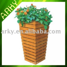 Pot de jardin en bois